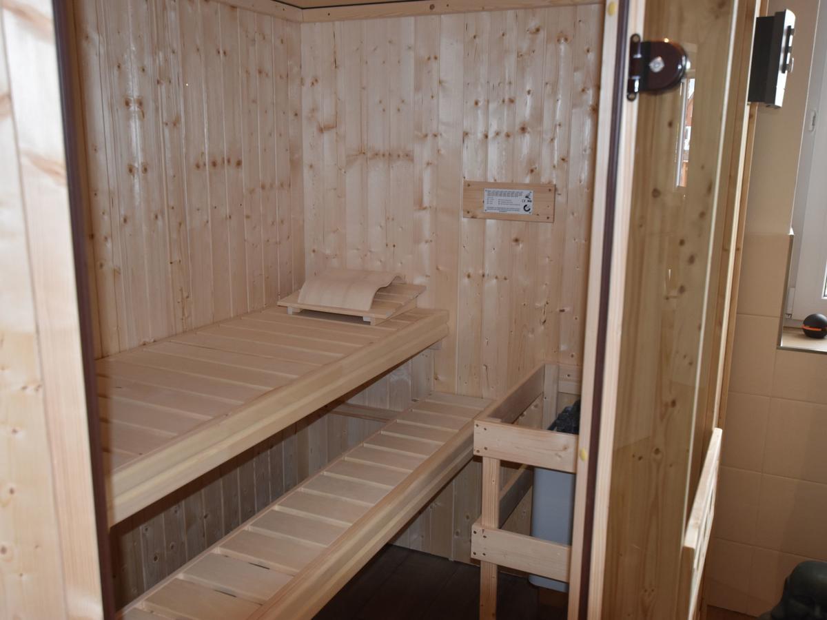 Cozy Holiday Home In Gross Schwansee With Sauna Екстер'єр фото