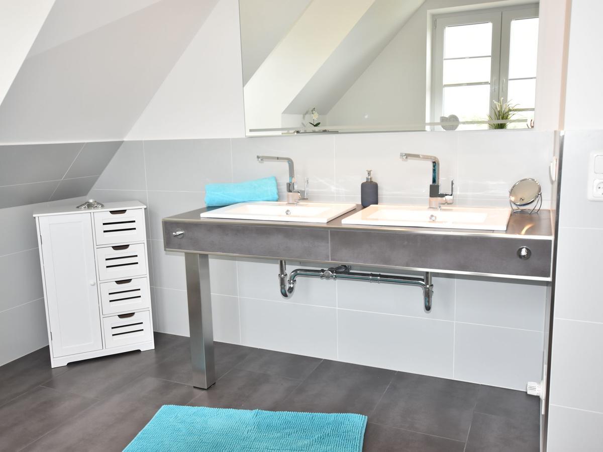 Cozy Holiday Home In Gross Schwansee With Sauna Екстер'єр фото